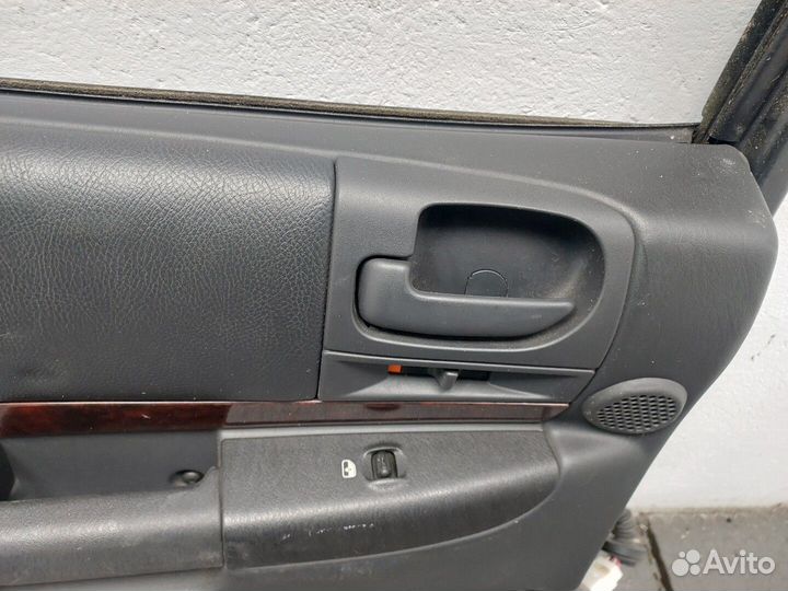 Дверь боковая левая задняя Dodge Durango, 2002