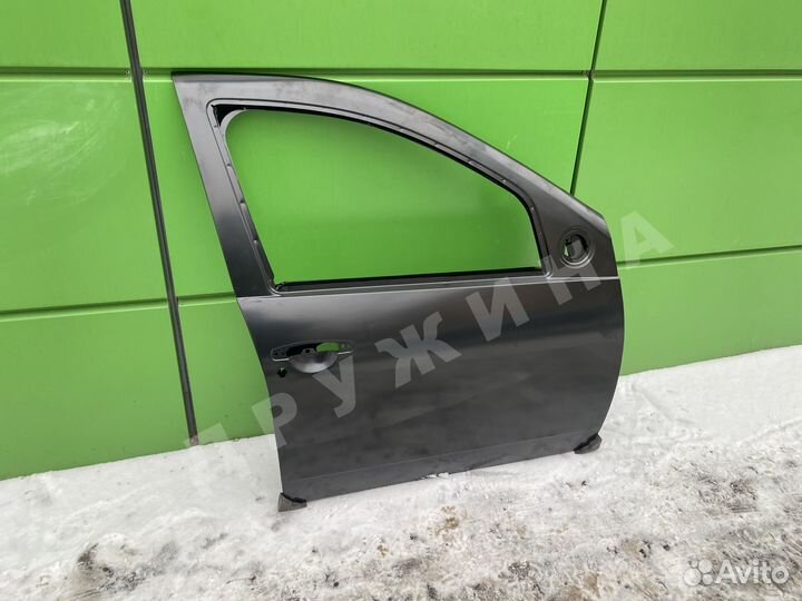 Дверь передняя правая Renault Duster 1 новая