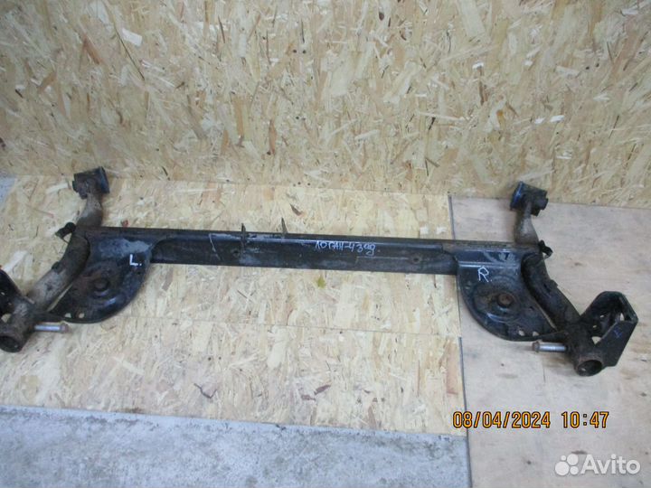 Балка задняя Рено Логан