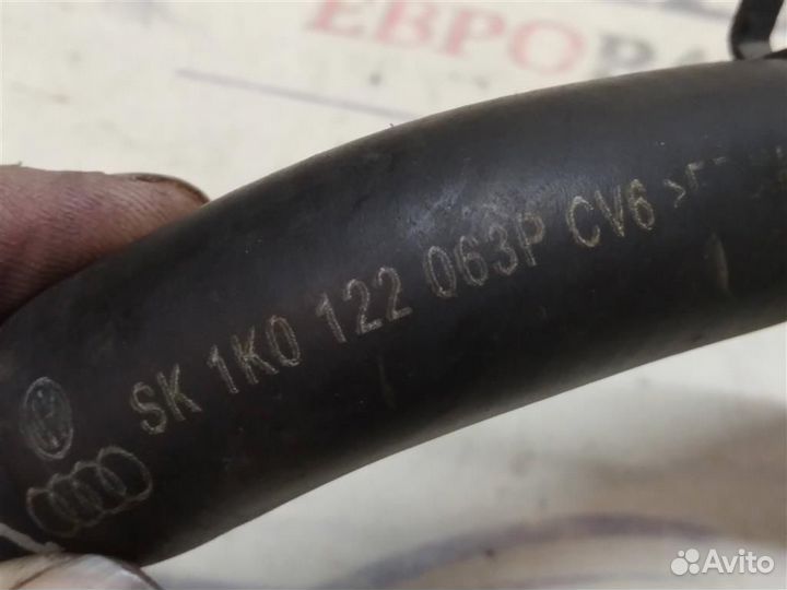 Трубка системы охлаждения VW Golf VI 2009-2012