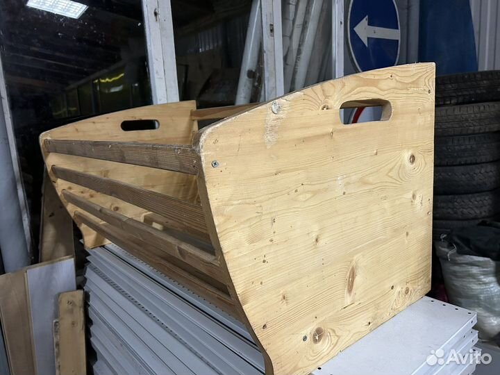 Полки деревянные стелжи, хлебные