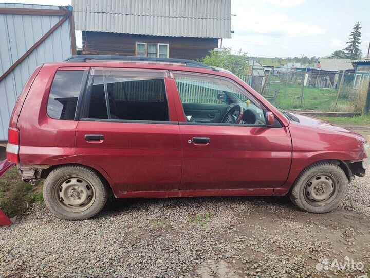 Mazda demio 2000 в разбор