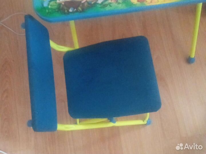 Детский стол и стул