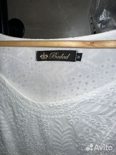 Платье белое