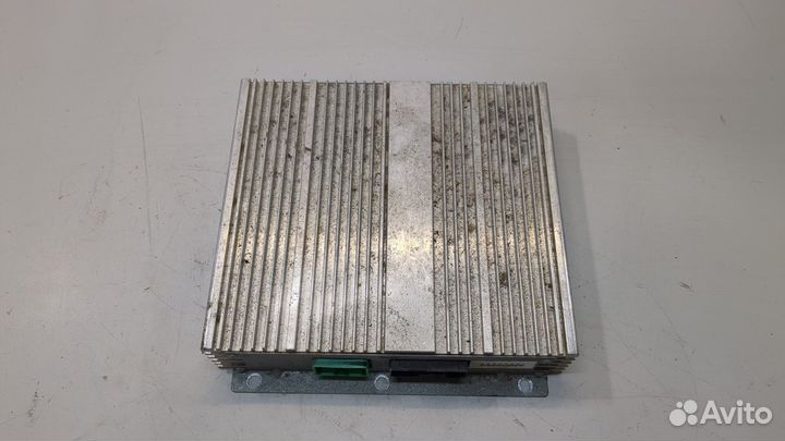 Усилитель звука Lincoln Navigator, 2004