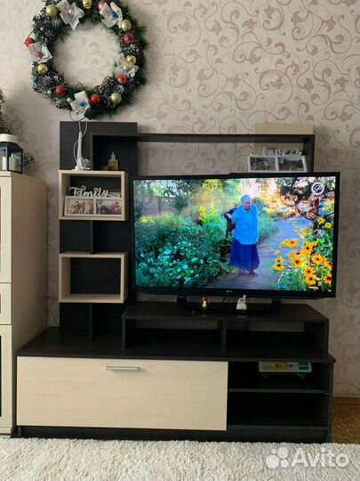 Тумба под телевизор