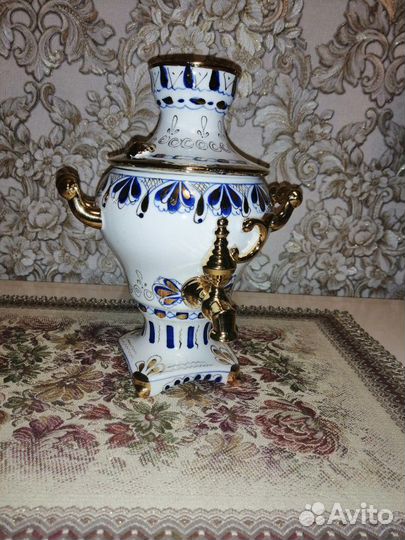 Самовар фарфоровый, гжель