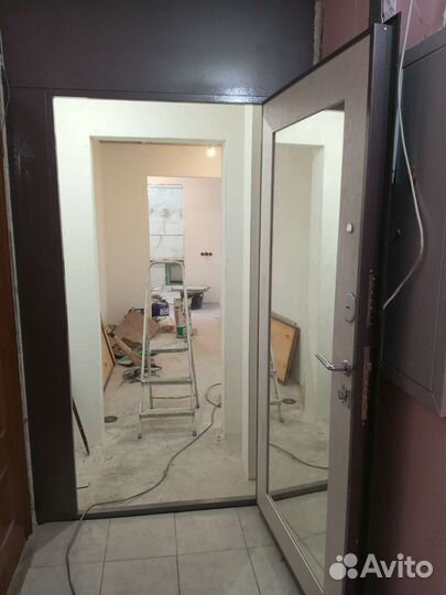 Металлические двери/входные / Тамбурные двери