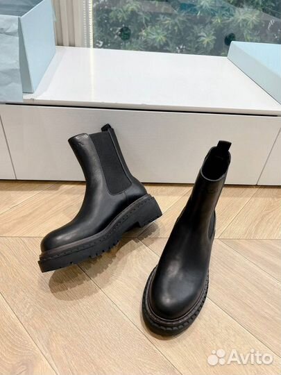 Ботинки Prada