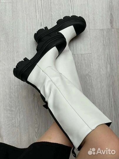 Кроссовки