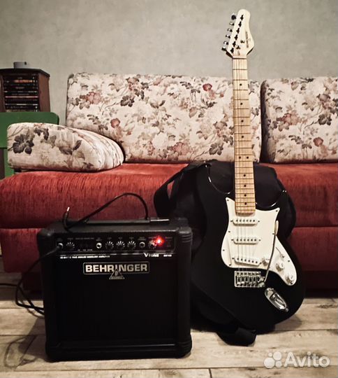 Электрогитара (+ чехол) и Behringer V-tone GM108