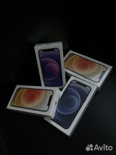 iPhone 12, 64 ГБ