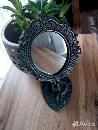 Зеркало на подставке в оправе (чугун-бронза) на зч