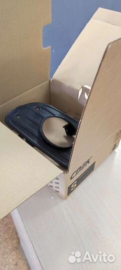 Накладка противотуманной фары Mercedes Sprinter