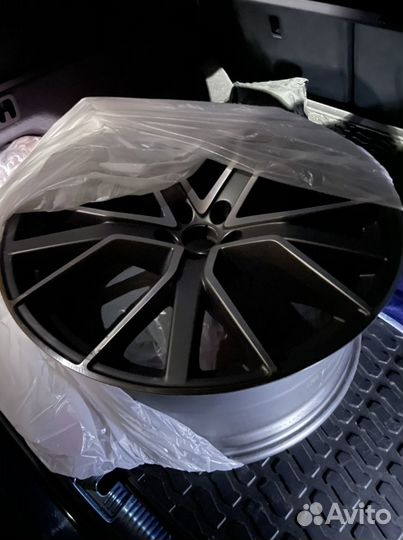 Диск audi q7 r22 оригинал