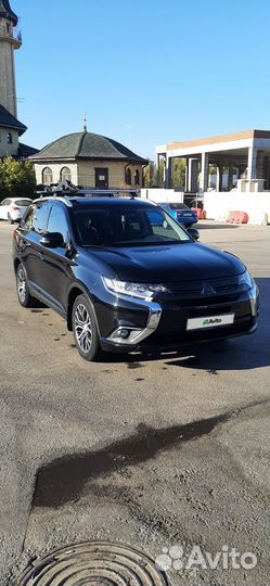 Mitsubishi Outlander 2.0 CVT, 2018, 300 000 км