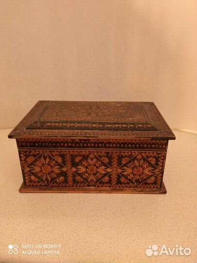 Шкатулка деревянная с инкрустацией из соломки СССР