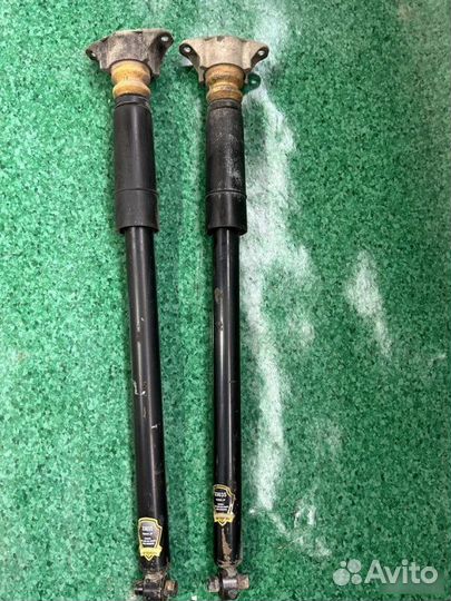 Амортизаторы задние Mazda 3 BK 1.6 2003-2006