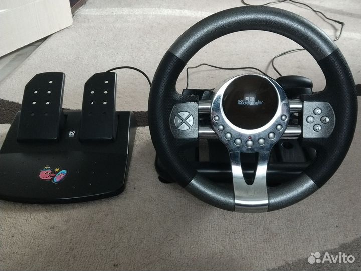 Игровой руль logitech