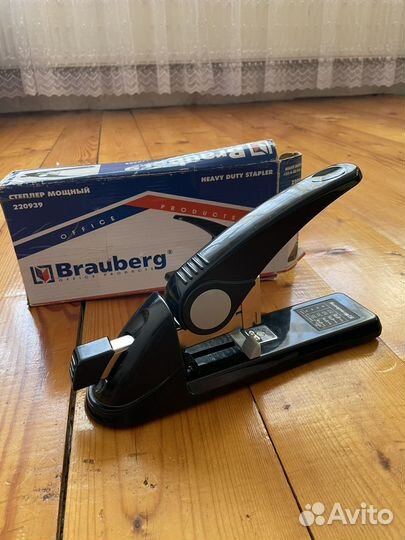 Степлер мощный для бумаги