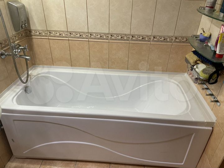 2-к. квартира, 56 м², 3/3 эт.