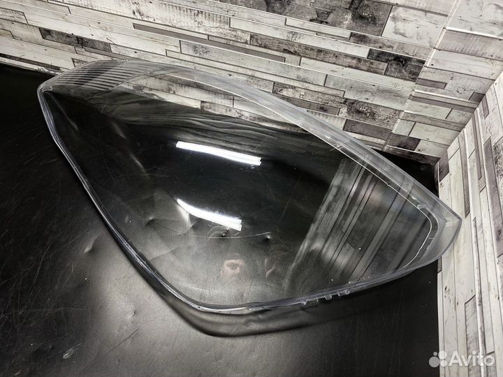 Стекло фары Hyundai Starex, H-1 II (07-15гг.)