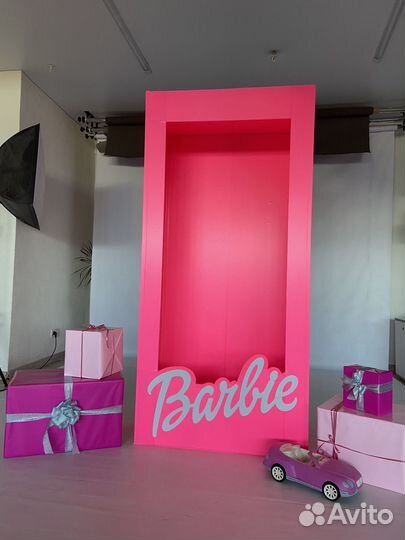 Коробка барби, фотозона