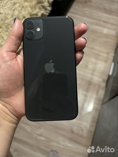 iPhone 11, 64 ГБ