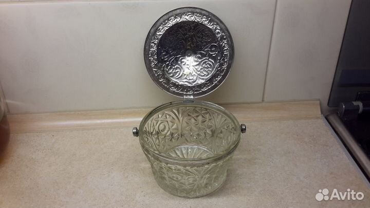 Конфетница стекло с мельхиоровой крышкой СССР