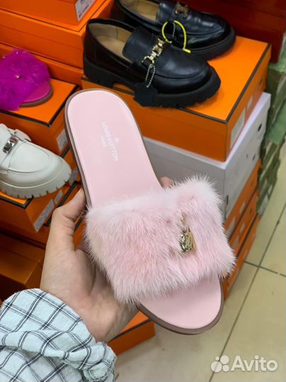 Тапочки louis vuitton