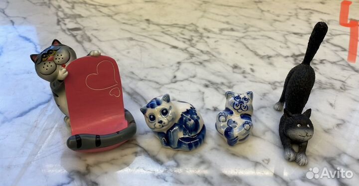 Статуэтки кошек
