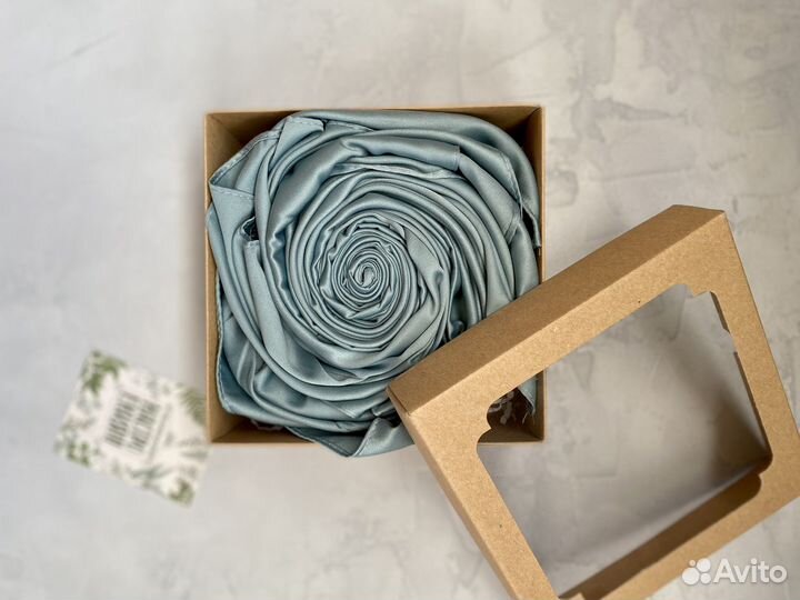 Подарок женщине на 8 марта