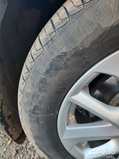 Pirelli Carrier 255/60 R16