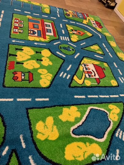 Продаю ковер детский с дорогой