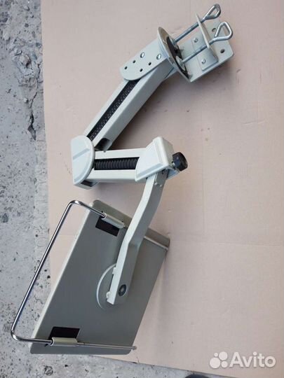 Полка под тв,монитор и тд