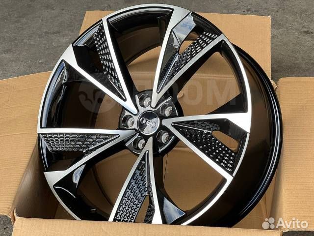 Диск литой Replica Audi RS R20 5x112