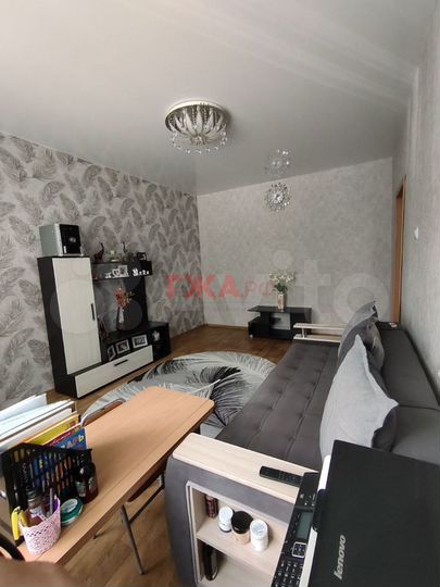 3-к. квартира, 68,3 м², 2/5 эт.