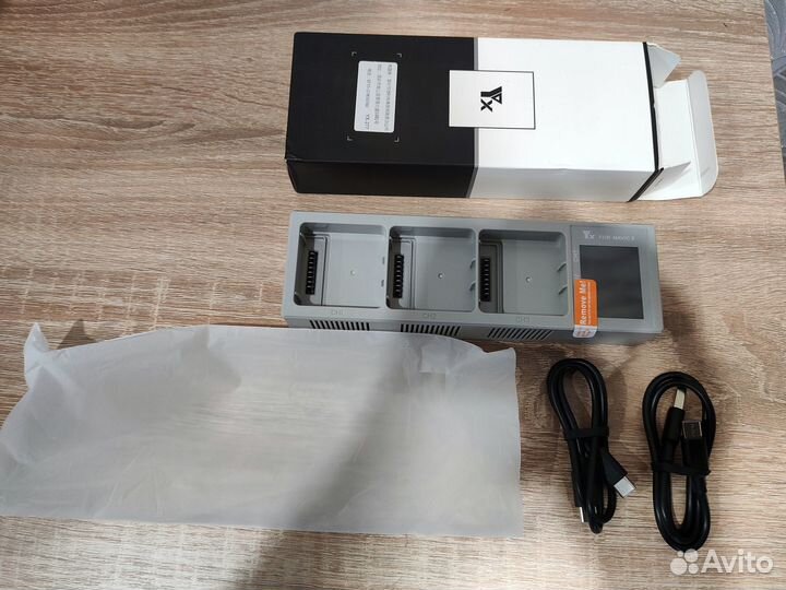 Зарядный хаб DJI для аккумуляторов DJI Mavic 3