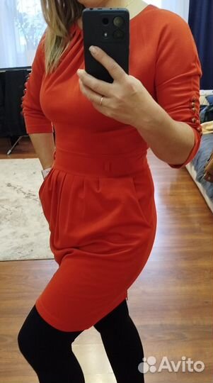 Продам женские платья