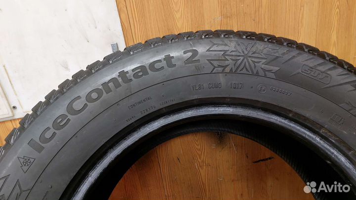Continental IceContact 2 SUV 235/65 R17 108T