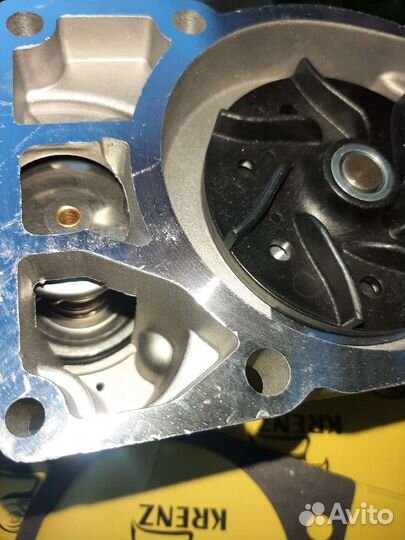 Водяной насос газ 560 помпа штайер