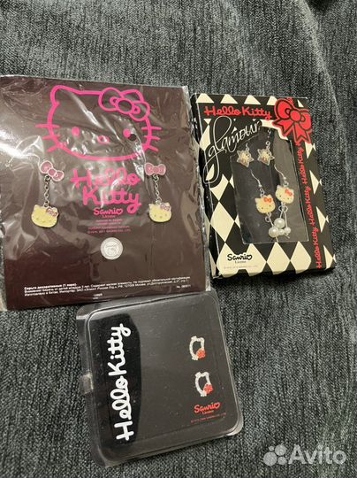 Hello Kitty мерч, журналы, альбом для наклеек