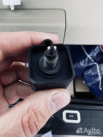 Датчик воды в топливе Land Rover LR040357 3.0Tdv6