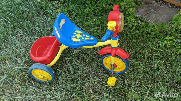 Трехколесный велосипед