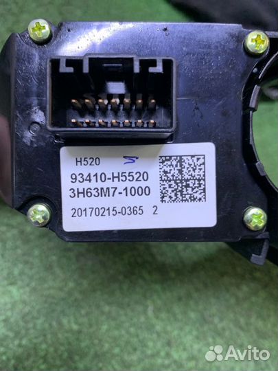 Переключатель подрулевой Hyundai Solaris 2 2019