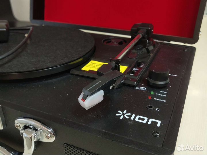 Проигрыватель виниловых пластинок Ion Vinyl Motion