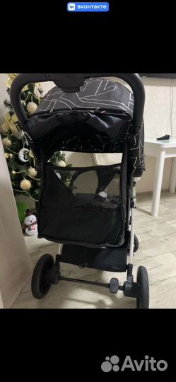 Прогулочная коляска