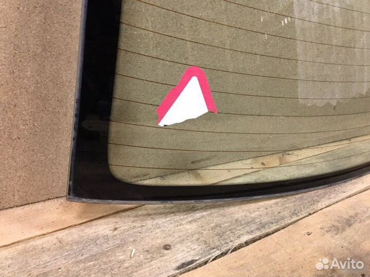 Стекло с обогревом заднее Kia Rio 2 2006 - 2011