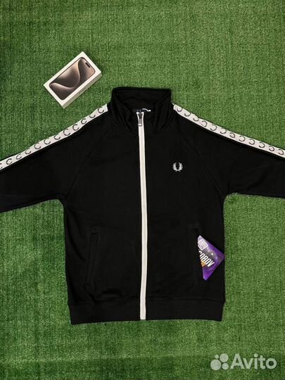 3ипка Fred Perry