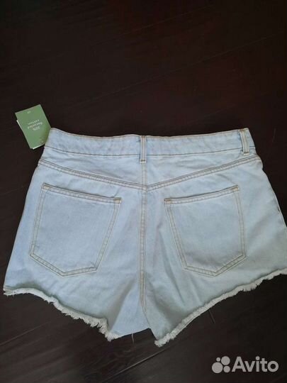 Джинсовые шорты
